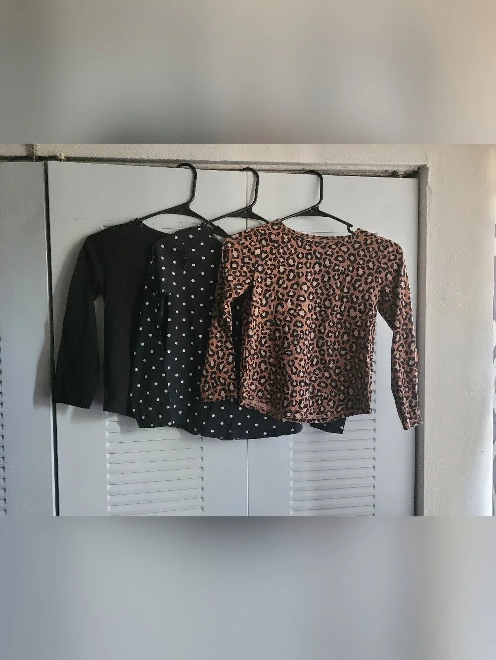 Lot Of 3 Long Sleeve Shirts Size Medium